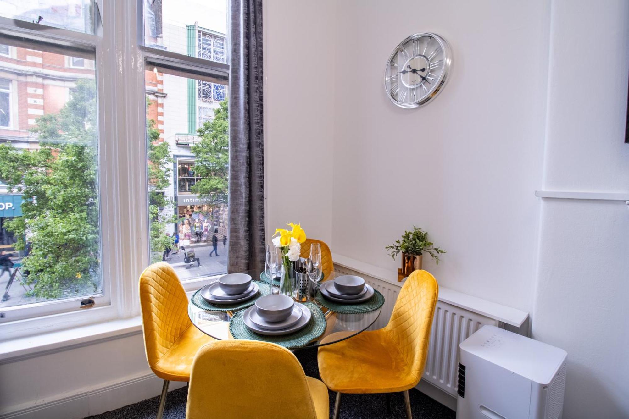 Luxurious Apartments On Oxford Street ลอนดอน ภายนอก รูปภาพ