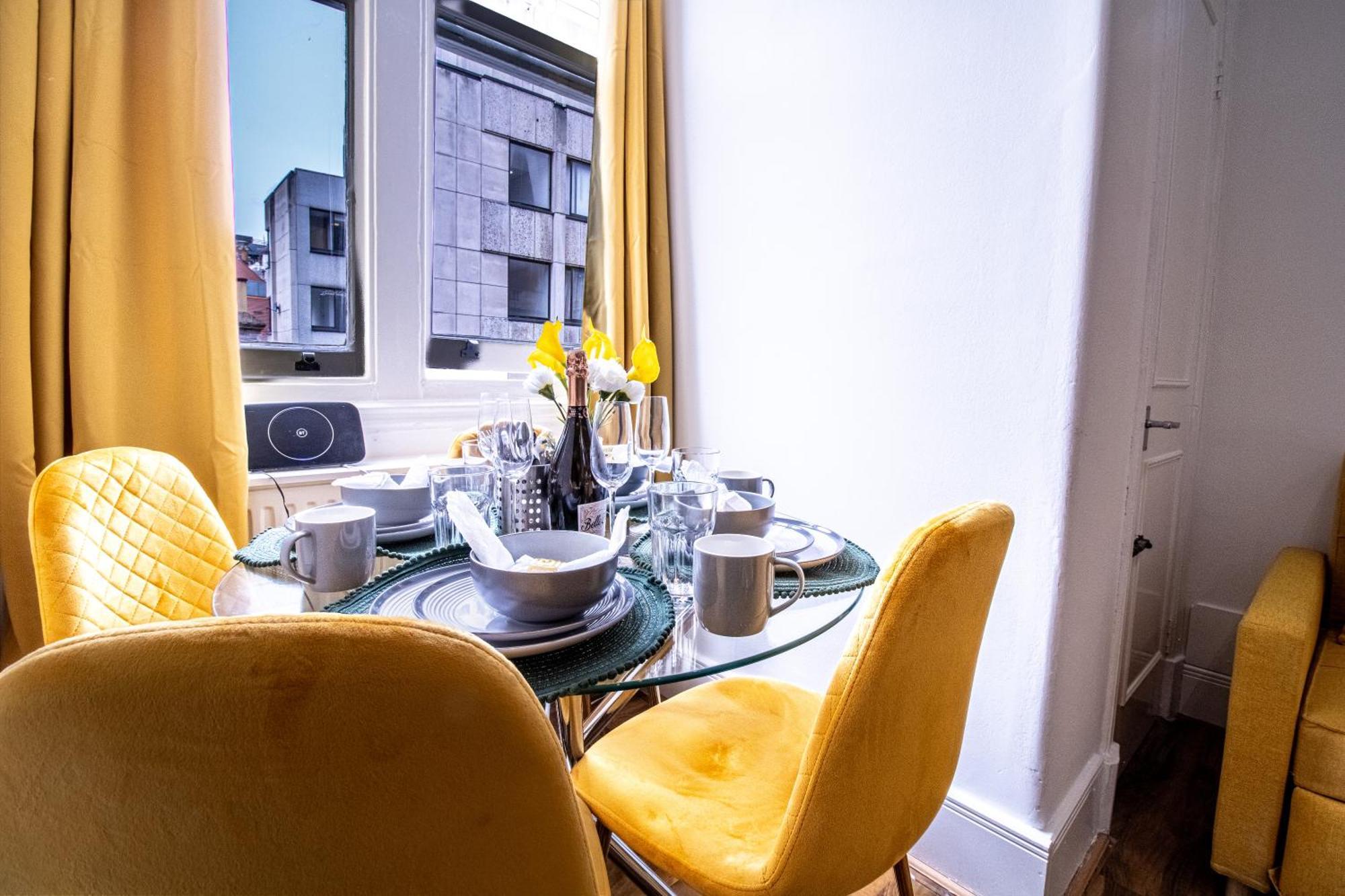 Luxurious Apartments On Oxford Street ลอนดอน ภายนอก รูปภาพ