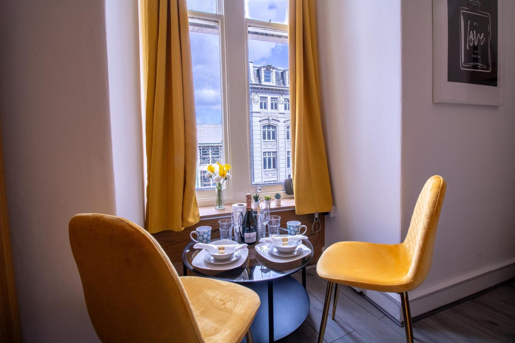 Luxurious Apartments On Oxford Street ลอนดอน ภายนอก รูปภาพ